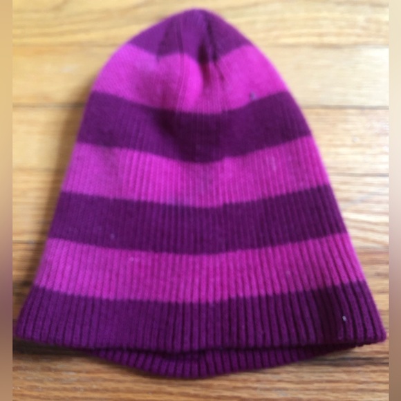 Patagonia Beanie - Picture 3 of 3